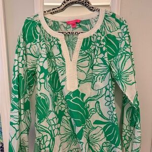 Lilly Pulitzer Green and White Floral Blouse